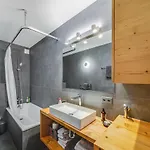 Apartamento In The Heart Of Crans, Fireplace And Parking *
