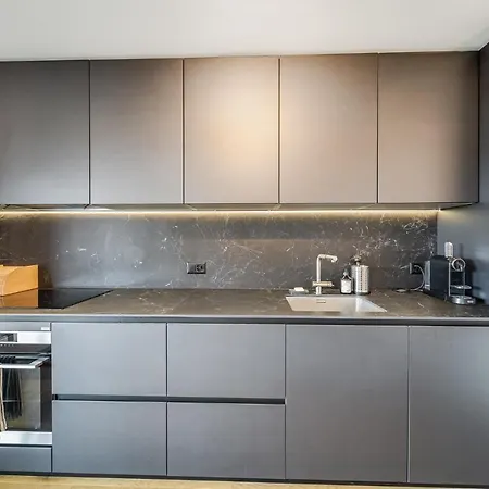 In The Heart Of Crans, Fireplace And Parking Apartment