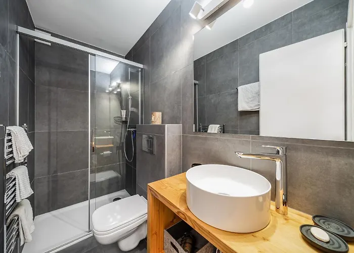 In The Heart Of Crans, Fireplace And Parking